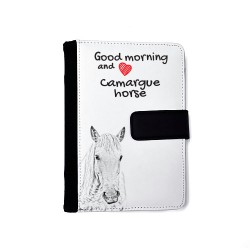 Camargue-Pferd - Notizbuch aus Öko-Leder mit Kalender und dem Abbild von einem Pferd.