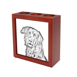 Hovawart, wooden stand for candles/pens with the image of a dog !