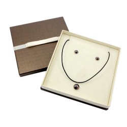 Leoneberger. Jewelry with box for people who love dogs. Earrings and necklace. Photojewelry.