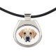 Una collana con un cane Labrador Retriever. Una nuova collezione con il cane geometrico