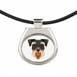 Una collana con un cane Schnauzer. Una nuova collezione con il cane geometrico