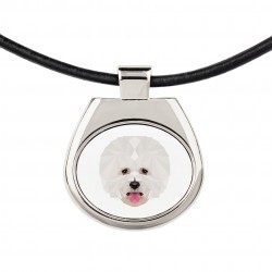 Una collana con un cane Bichon à poil frisé. Una nuova collezione con il cane geometrico