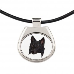 Un collar con un perro Pastor belga. Una nueva colección con el perro geométrico