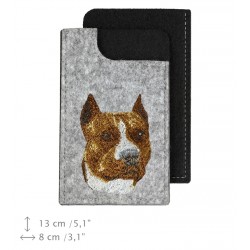 Amerykański staffordshire terier - Filcowe etui na telefon z haftowanym wizerunkiem psa.