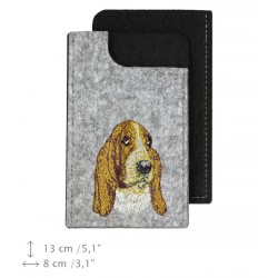 Basset - Filzbeutel für Handy mit einer gestickten Darstellung eines Hundes.