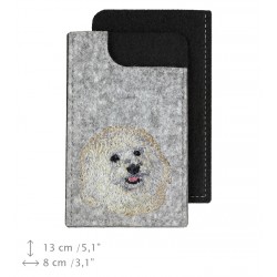 Bologneser - Filzbeutel für Handy mit einer gestickten Darstellung eines Hundes.