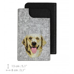 Golden Retriever - A felt phone case with an embroidered image of a dog.