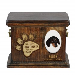 Urna de cenizas de perro con placa de cerámica y descripción - Geométrico Perro salchicha smoothhaired