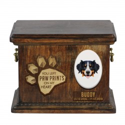 Urn for dog ashes with ceramic plate and sentence - Geometric Bernese Mountain Dog