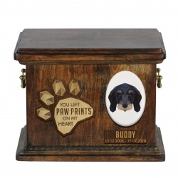 Urne für Hundeasche mit Keramikplatte und Beschreibung - Dackel wirehaired