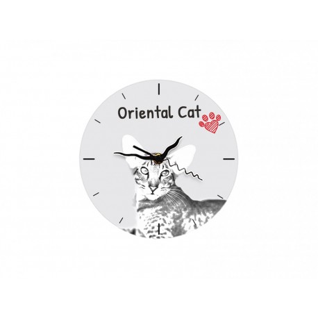 Orologio da tavolo realizzato in lastra di MDF con immagine di gatto. 