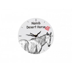 Namib Desert Horse - Reloj de pie de tablero DM con una imagen de caballo.