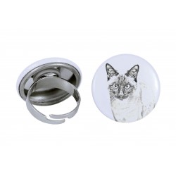 Ring with a cat