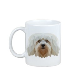 Disfrutando de una taza con mi perrito Bichón habanero - una taza con un perro geométrico