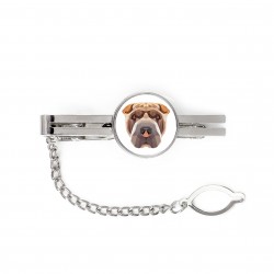 A tie tack with a Shar Pei dog. Men’s jewelry. A new collection with the geometric dog