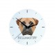 L'horloge en MDF avec l'image d'un chien. 