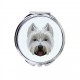 Uno specchio tascabile con un cane West Highland White Terrier. Una nuova collezione con il cane geometrico
