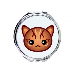 Uno specchio tascabile con un gatto del Bengala. Una nuova collezione con il simpatico gatto Art-Dog