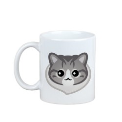 Godendo una tazza con il mio gatto Gatto delle foreste norvegesi - una tazza con un simpatico gatto