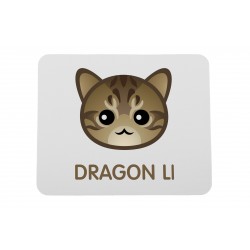 Una almohadilla de mouse de computadora con un gato de Dragon Li. Una nueva colección con el lindo gato Art-dog